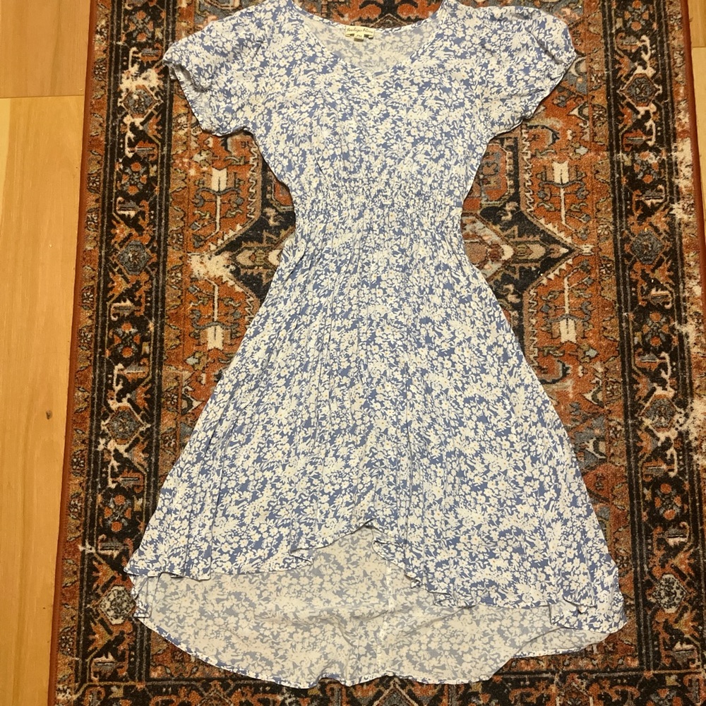 Chic Blue and White Floral Midi Dress